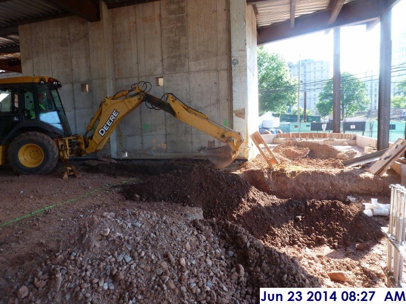 Excavating for the underground sanitary sewer Facing East (800x600)
